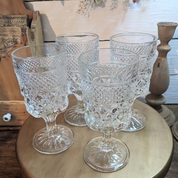 Set of Four Wexford Wine / Water Goblets - Picture 5 of 7